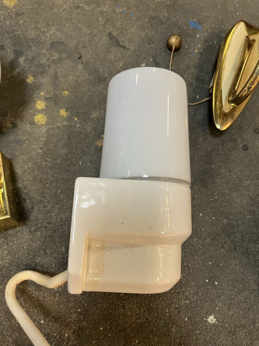 Lampen: 4 Vintage Wandlampen Opalglas  – Gebraucht aus Bern von fotolog111 2