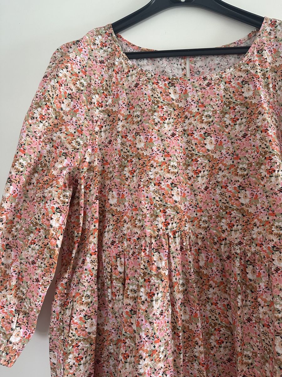 Kleider: ROMANTIC SPRING MIDI DRESS WITH FLOWERS M – Gebraucht aus Zofingen von JumpInVintage 1