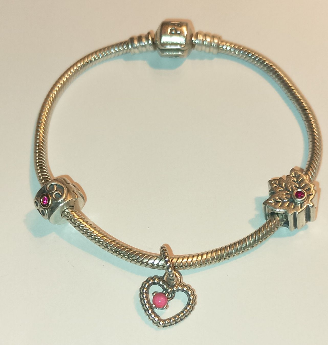 Pandora Bracciali & Braccialetti: Pandora Armband 19 cm mit Charm, Clip – Usato da Therwil venduto da col_m6rx 2