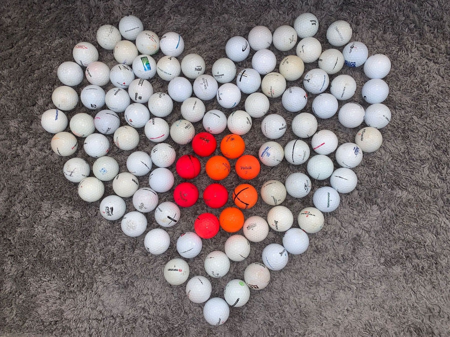 Palloni: 100 Golfbälle weiss/orange-rot gebraucht – Usato da Münchenbuchsee venduto da Dreamaction67