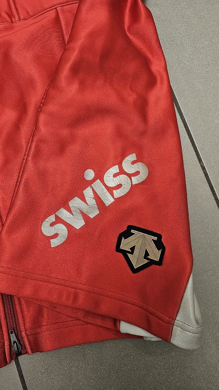 Pantaloni: Descente Swiss Ski Team Short – Usato da Payerne venduto da UpPower 2