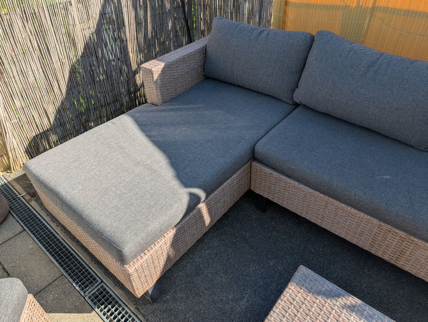 Divani: Grosse Gartenlounge 5-teilig – Usato da Worb venduto da kunz1992 2