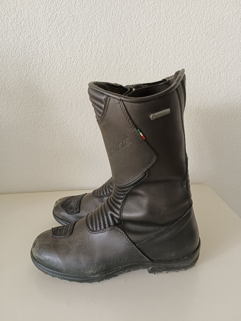Scarpe da donna: Tourenstiefel, Grösse 40, Schwarz, mit Blessur – Usato da Urtenen-Schönbühl venduto da Ziska29