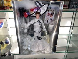 Barbie Collector My Fair Lady Eliza Doolittle