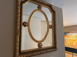 Exklusiver Zierspiegel mit ovaler Mitte  130 × 110 cm