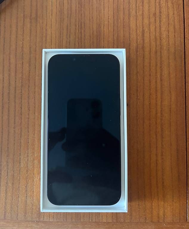 Apple Handys / Smartphones: Apple iPhone 17e – Neu (gemäss Beschreibung) aus Aigle von ale_szw5 2