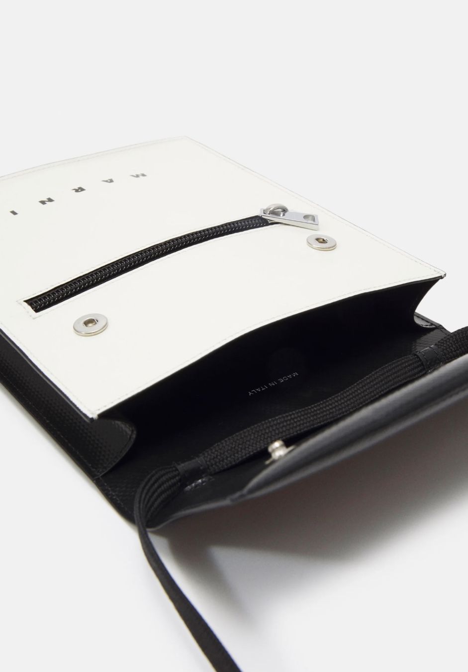 Marni Borse: Marni POUCH ON STRAP UNISEX - Umhängetasche – Nuovo e nell'imballaggio originale da Oberaach venduto da Dandy2021 2