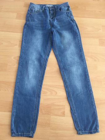Leichte Jeans in Grösse 34 von Chicorée