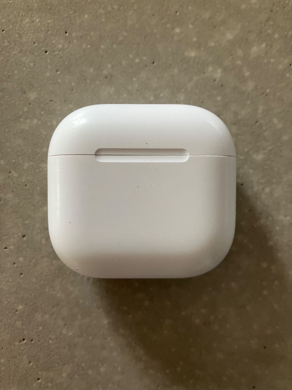 Apple Cuffie: APPLE AIRPODS 4 CASE – Usato da Lausanne venduto da mr.v 1