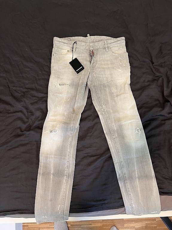Jeans: Dsquared Jeans hellgrau distressed 50 – Usato da St Gallen venduto da rub_gk9g