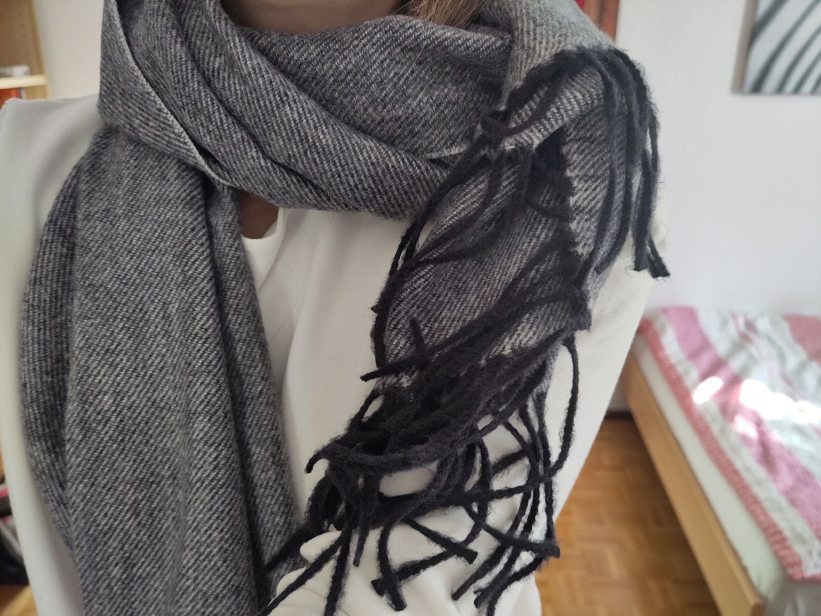 Foulard & Sciarpe: Schal - Schwarz - neu – Nuovo (secondo la descrizione) da Zürich venduto da Saf12