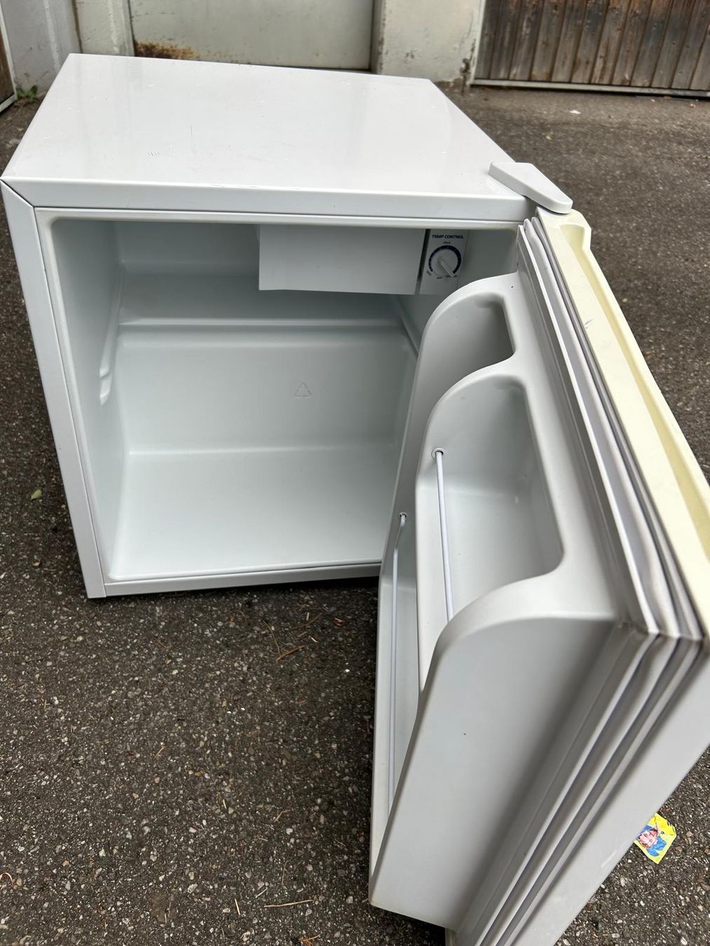 Kühlschrank: kleine  Kühlschrank – Gebraucht aus Basel von faz_hdd8 2