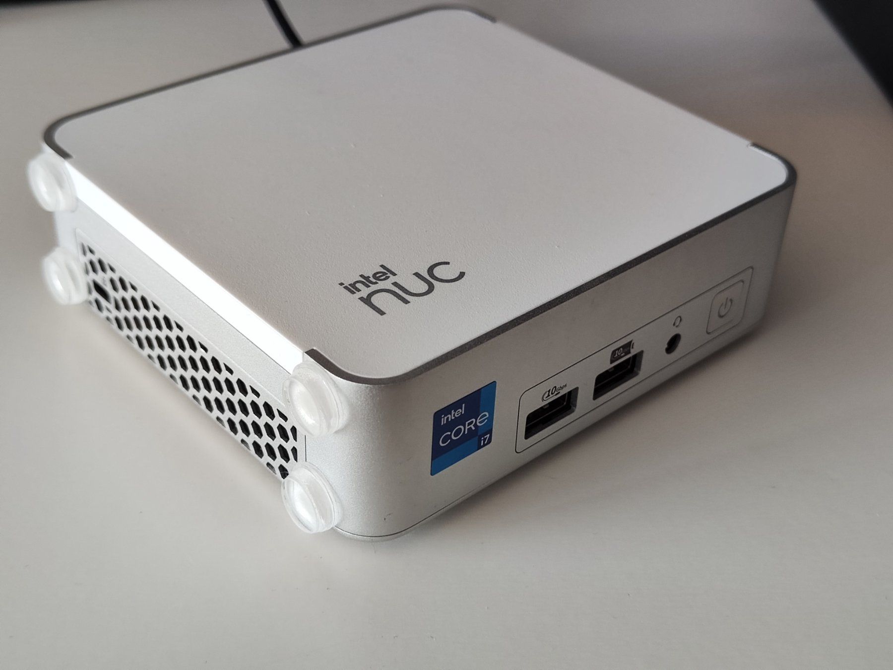 Intel PC: Barebone Intel NUC 13 Pro - kein RAM kein SSD – Usato da Sattel venduto da petersd0042