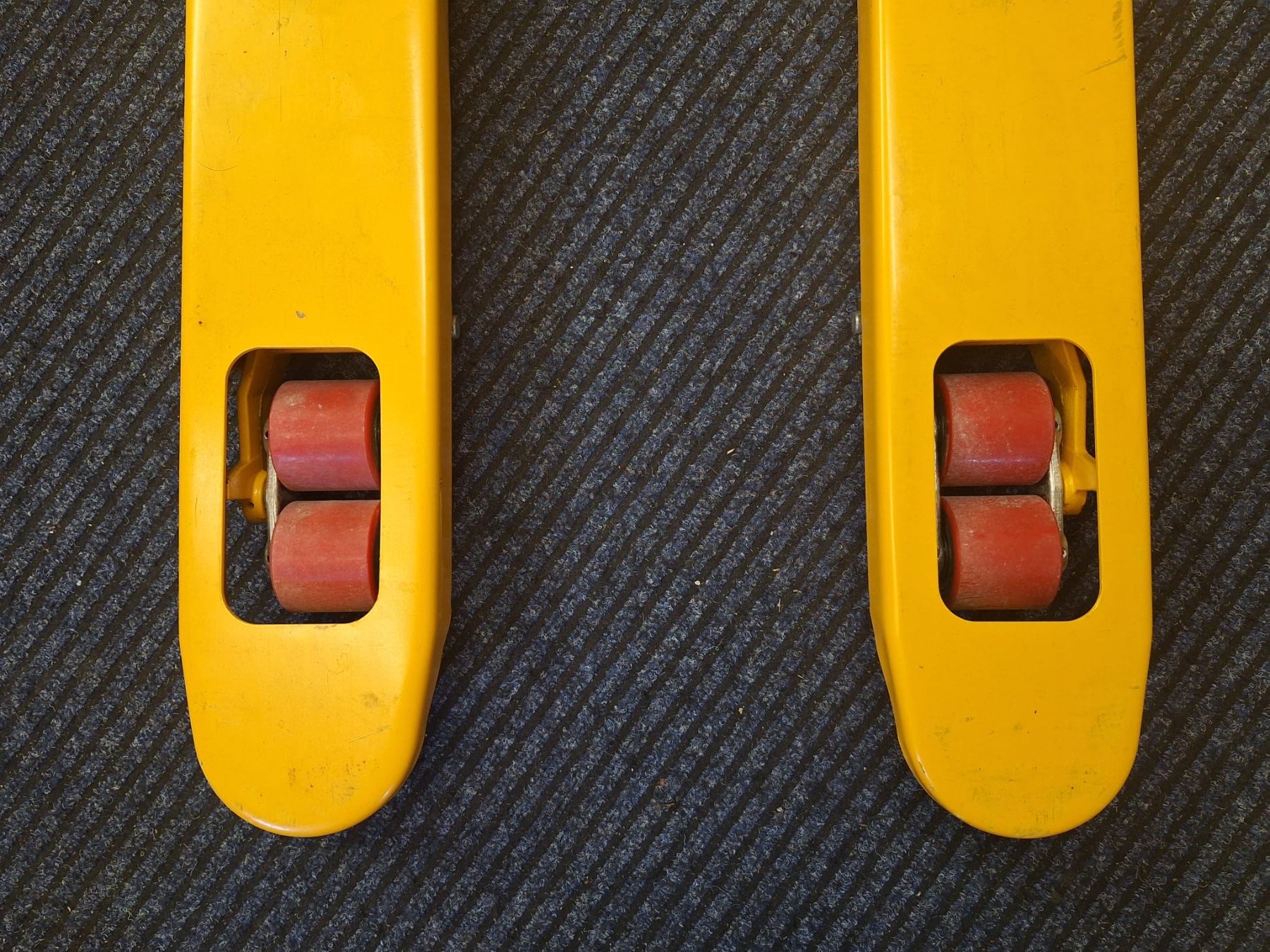 Gabelstapler & Hubwagen: Palettenrolli – Gebraucht aus Wangen ZH von MarianneMunz 3