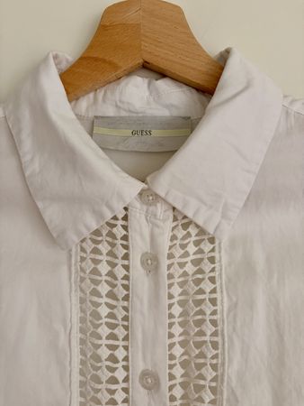 Guess Kleid Weiss mit Spitze Grösse S guter Zustand