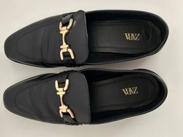 Zara Loffer 40 aus Leder Schwarz