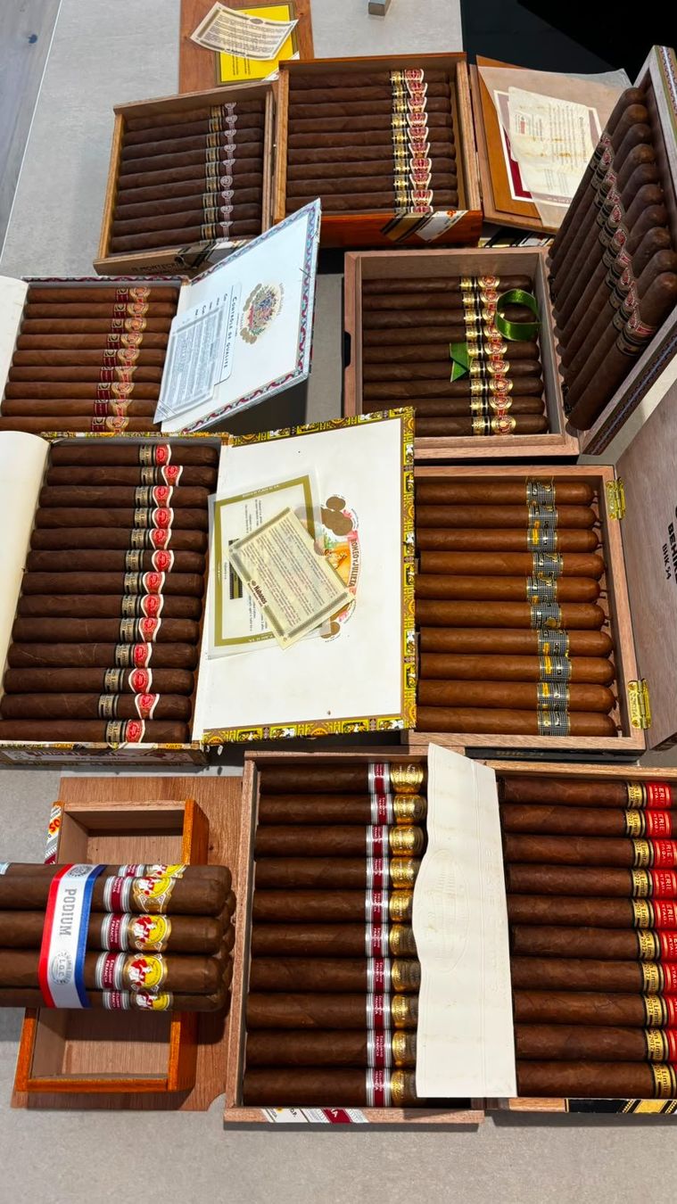 Cigares: Habanos Kuba Zigarren Bundle – D'occasion à Stans par dan_d7t6 2