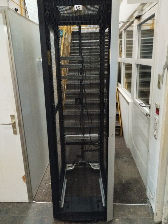 Letzte Woche! HP Server Rack (Gebraucht) in Brüttisellen für CHF 99 ...