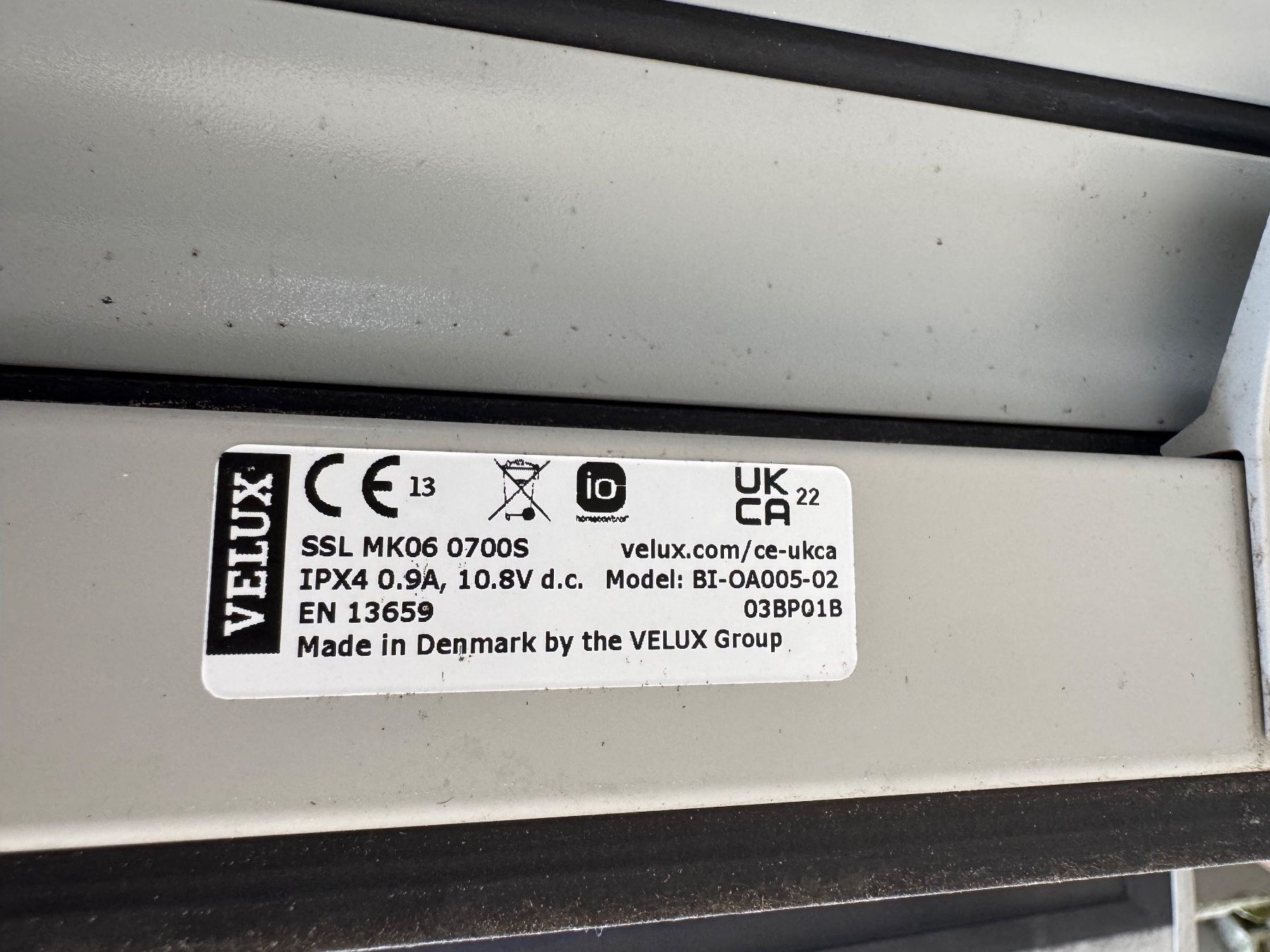 Velux Tende da sole: Velux Aussenrollladen SSL MK06 0700S – Usato da Egg venduto da JORDI79 1