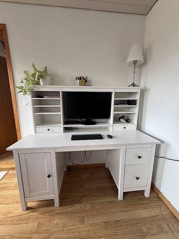Scrivanie: Bureau Hemnes  – Usato da Prêles venduto da kev_sz75