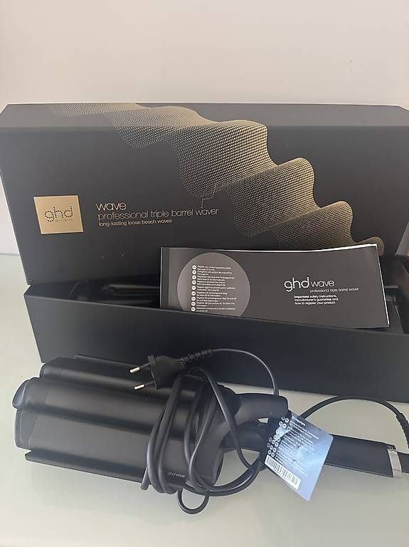 GHD Piastre & Arricciacapelli: GHD Wave Triple Barrel Waver – Nuovo e nell'imballaggio originale da Breganzona venduto da Swonder 2