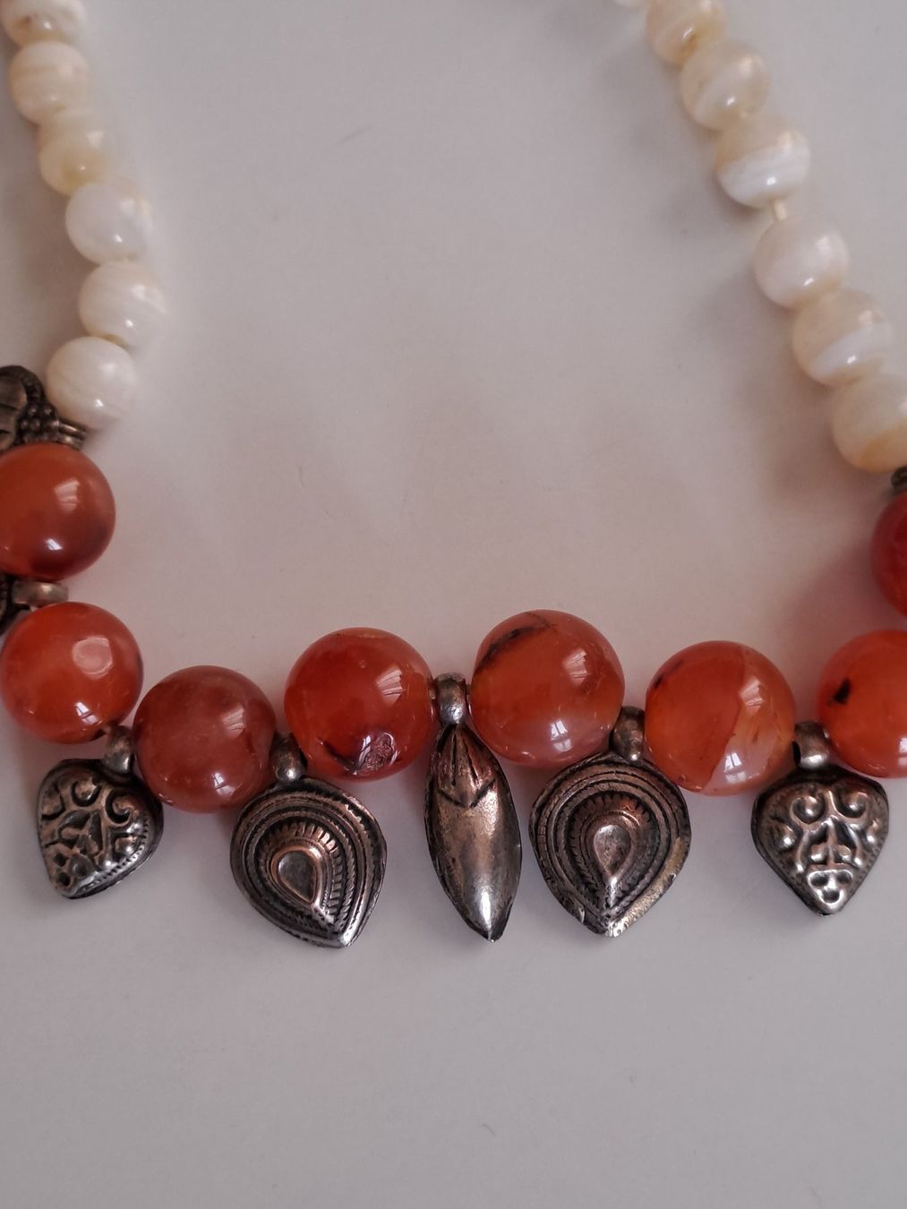 Ketten: COLLIER EN CORNALINE  ET ARGENT  INDE – Gebraucht aus LAUSANNE von KWEW 1