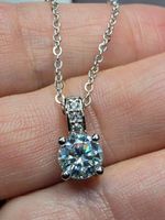 Collier argent avec diamant de moissanite de 1 ct certifié