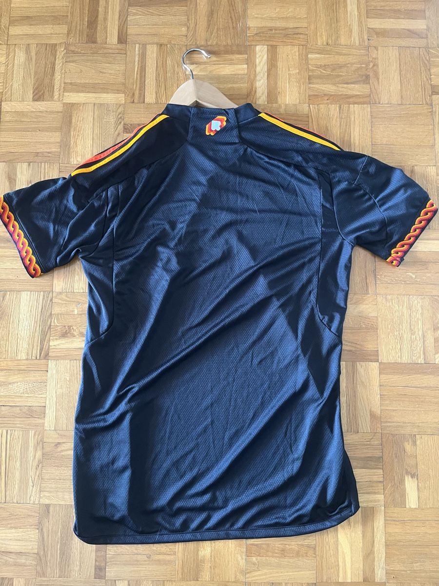 Adidas Canottiere & Pantaloni: Maillot Roma third taille m 23/24 – Usato da Lausanne venduto da gal_j7tw 1