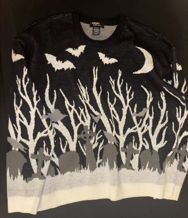 Hot topic Pullover