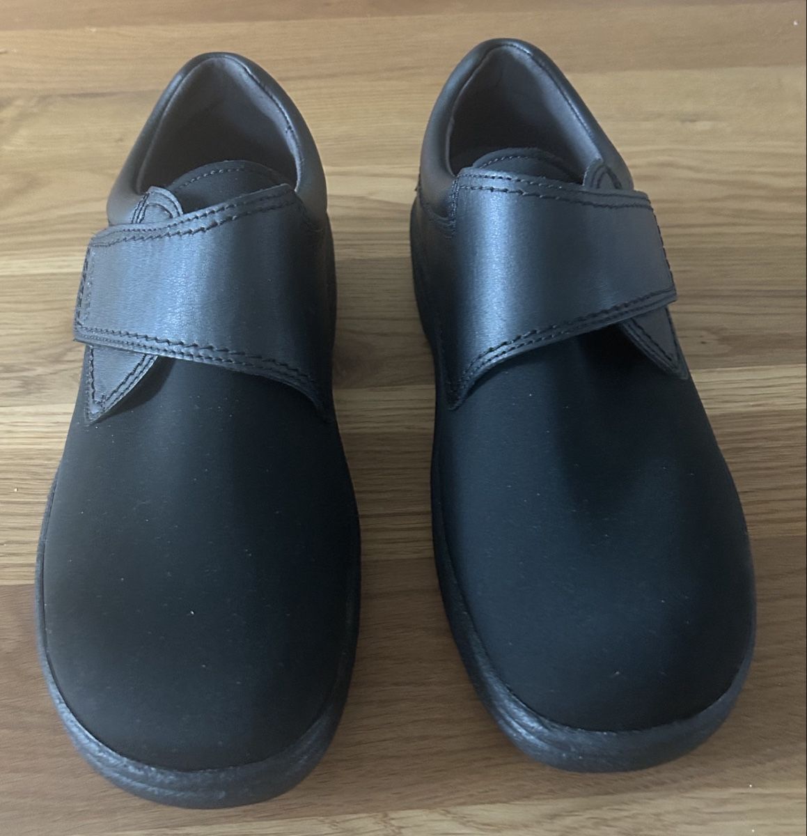 Scarpe da uomo: Schuhe mit Klettverschluss, Gr. 43 – Nuovo (secondo la descrizione) da Urdorf venduto da Bailey72