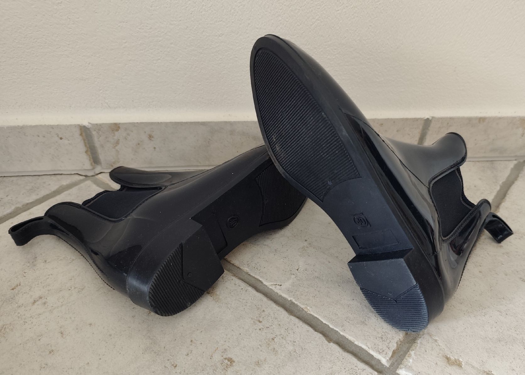 Scarpe da donna: Gummistiefel  – Usato da Chur venduto da Rodanisa 5