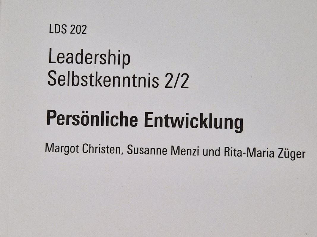 Bücher: Kursprogramm (Persönlichkeit) Selbskenntnis 2/2 Bücher – Gebraucht aus Muhen von Restwert_Muhen 2