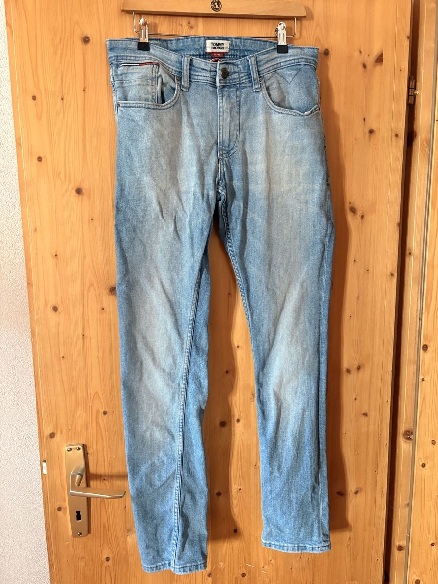 Tommy Hilfiger Jeans: Tommy Jeans – Usato da Ardez venduto da helena.erny
