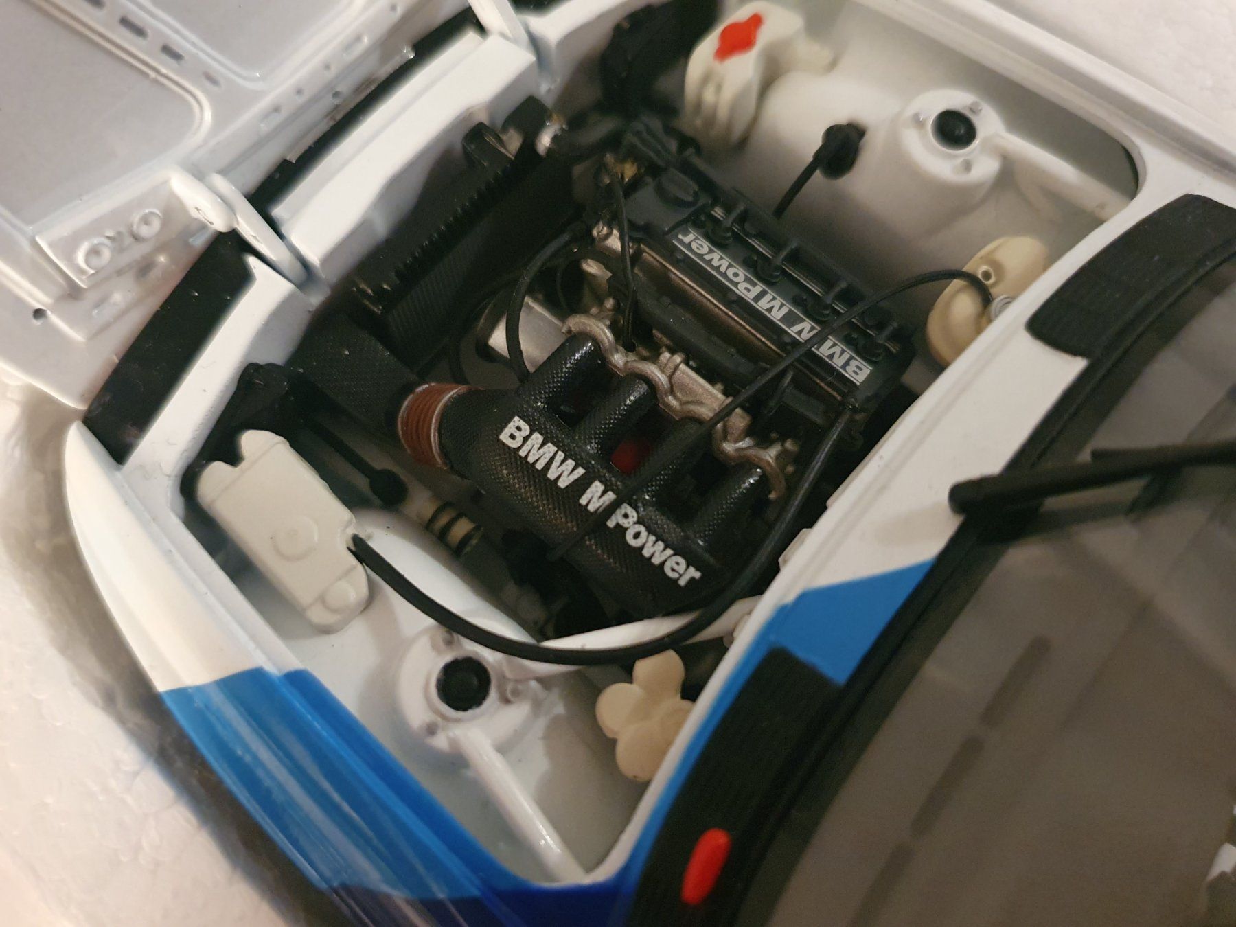 Minichamps Modellautos: BMW M3 E30 DTM 1987 Eric Van de Poele 1/18 – Gebraucht aus Chernex von Manu0128 9