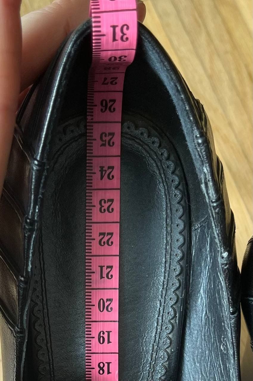 Scarpe da donna: Schwarze Leder Pumps, Grösse 39 – Usato da Schlieren venduto da con_hdp9 1