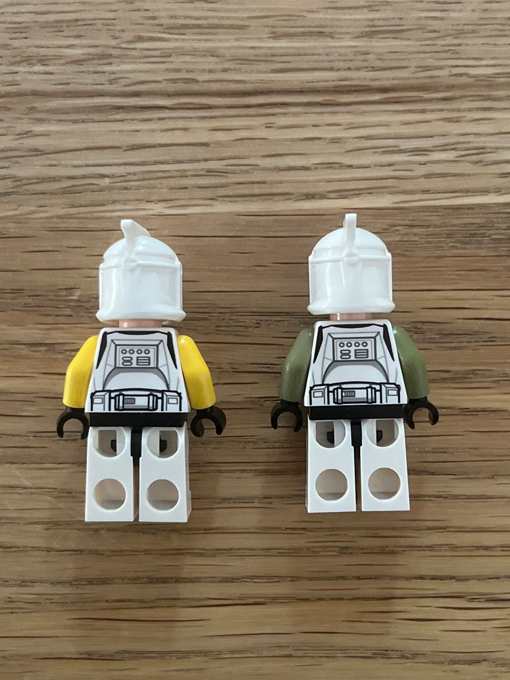 Lego Spielzeuge: Lego Star Wars Minifiguren Clone Comm./Sergeant – Neu (gemäss Beschreibung) aus Wimmis von Aluethi 1
