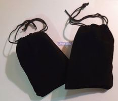 NEU 2 Stück  Schwarze Schmuckbeutel aus Samt 10x12cm