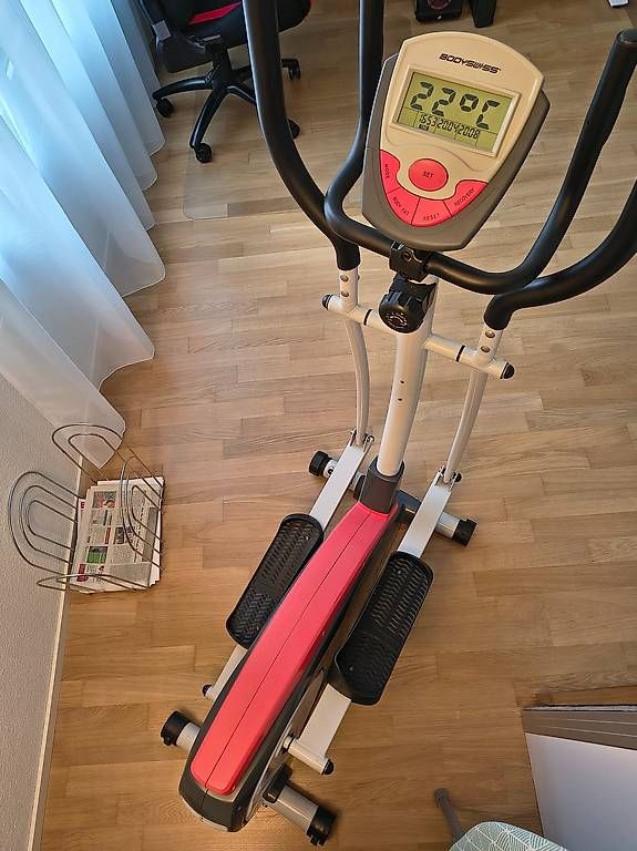 Bodyswiss Hometrainer: Bodyswiss crosstrainer, voll funktionsfähig – Usato da Wil SG venduto da and_lz2f 2