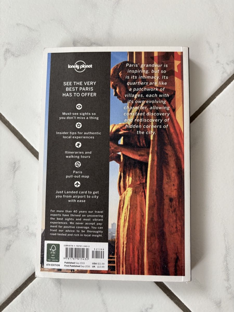 Libri: Libro PARIS – Nuovo (secondo la descrizione) da Schwyz venduto da Francesca54 1