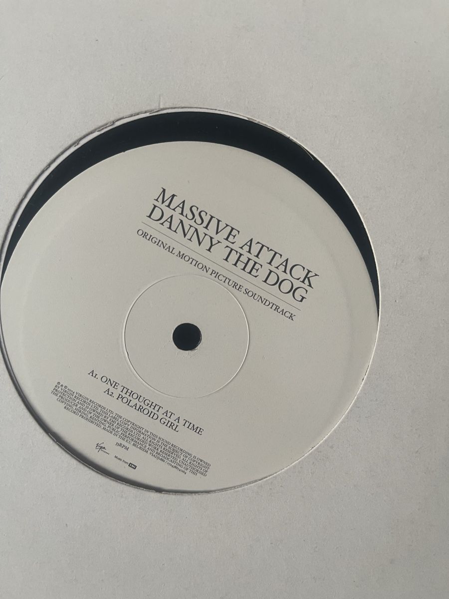 Dischi in vinile: Massive Attack / Danny the Dog – Nuovo (secondo la descrizione) da Dagmersellen venduto da stonefinger