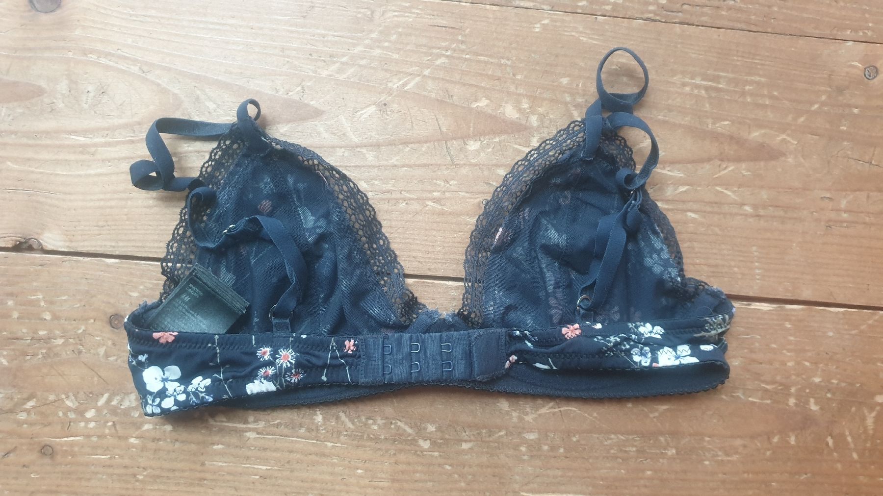 Altra biancheria intima: Bralette aus Spitze und Blumenmuster – Usato da Gränichen venduto da mic_x2zf 3