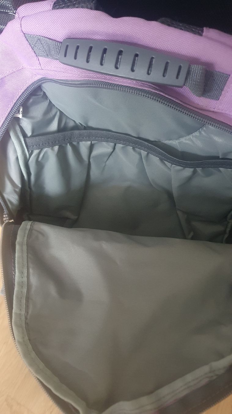 Borse & Zaini: Rucksack Schulsack Tasche Wandern Freizeit Mädchen – Usato da Eschenbach LU venduto da mel_m5rc 1