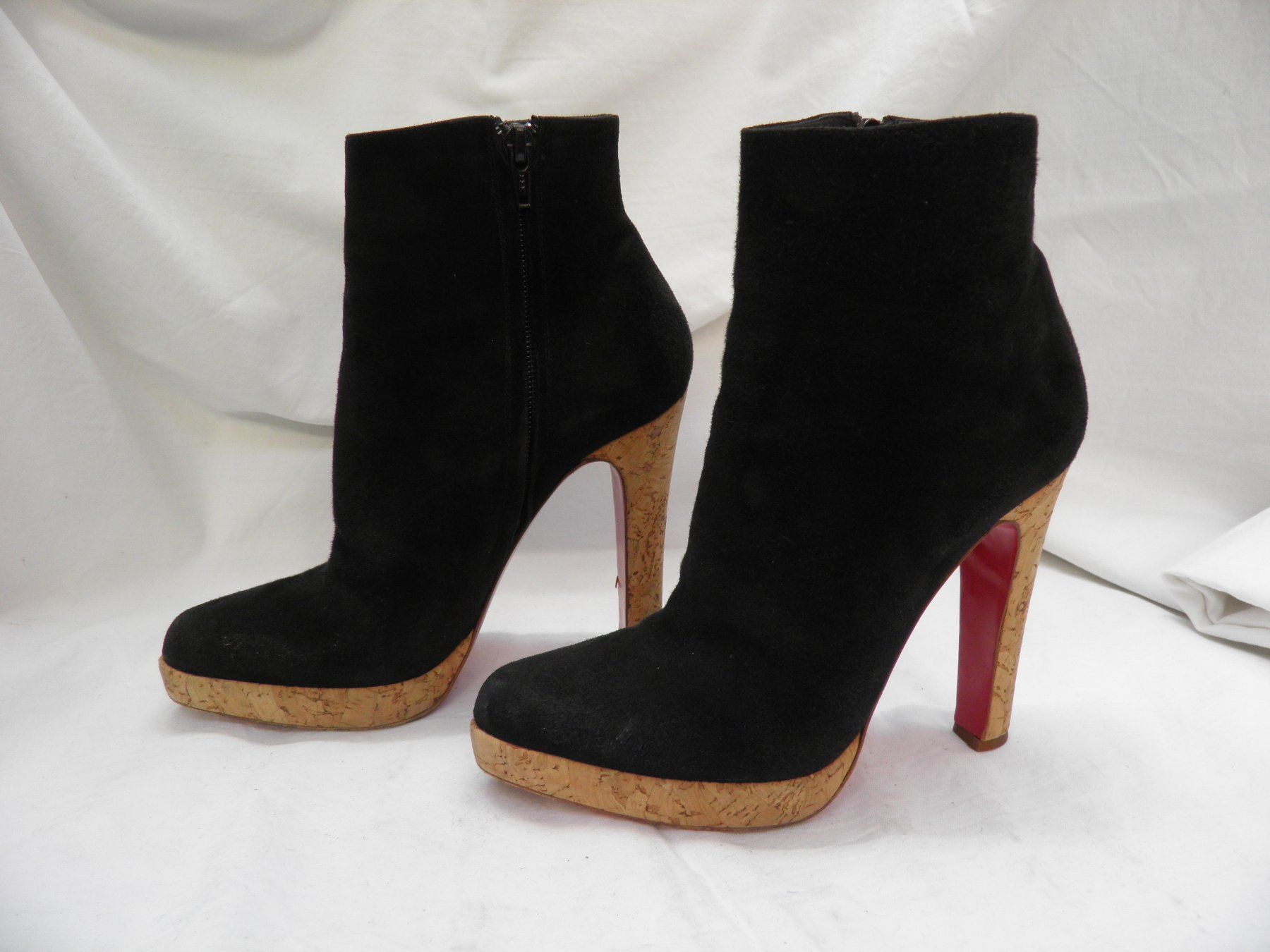 Christian Louboutin Scarpe da donna: Stiefeletten LOUBOUTIN, Gr. 38 – Usato da Rüti ZH venduto da corvus-corvus 1