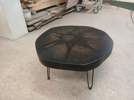 Couchtisch Salontisch aus Mooreiche mit Epoxidharz