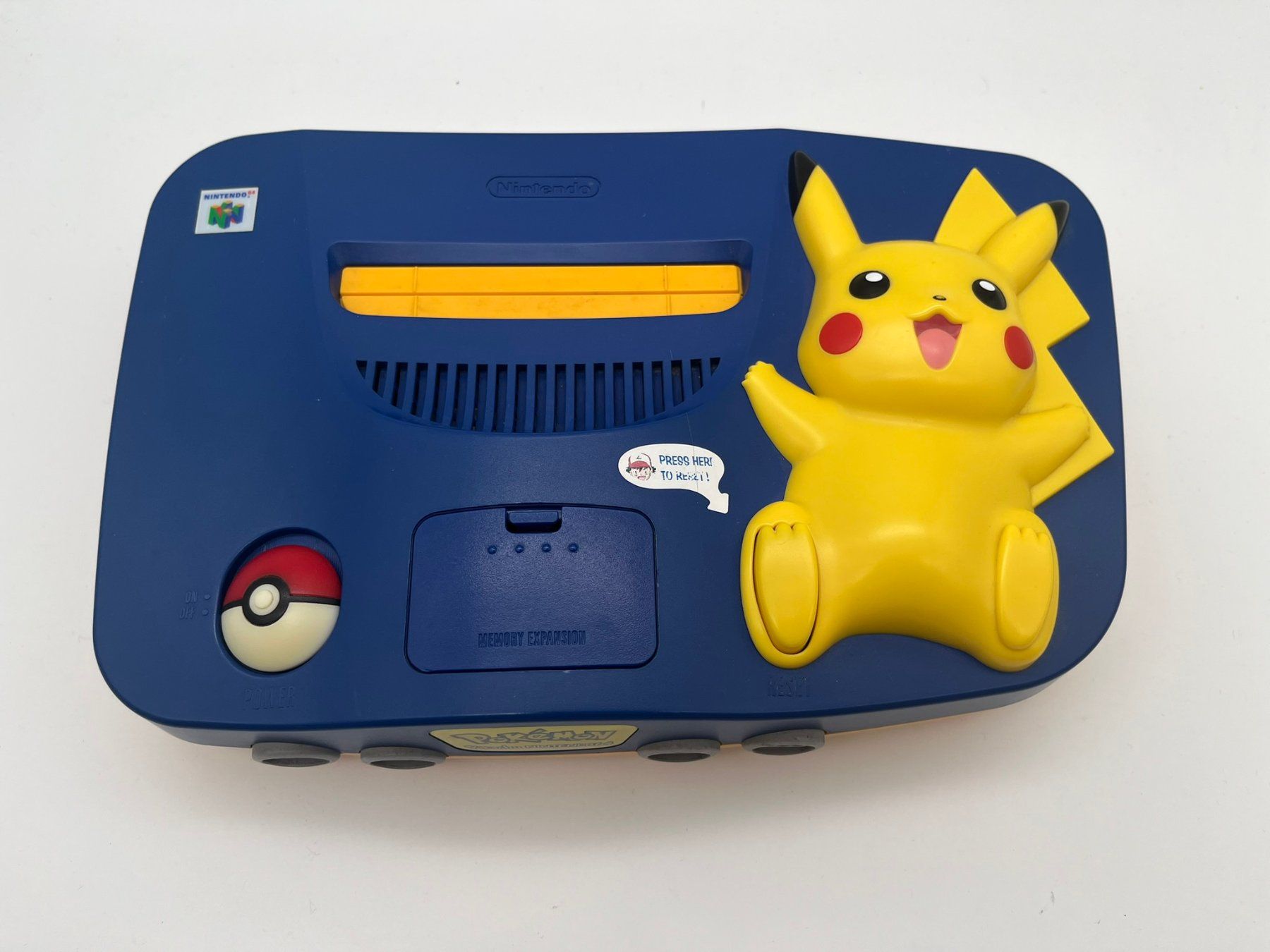 Nintendo Konsolen: Nintendo 64 Pikachu Special Edition + Controller N64 Pokemon – Gebraucht aus St. Gallen von  3