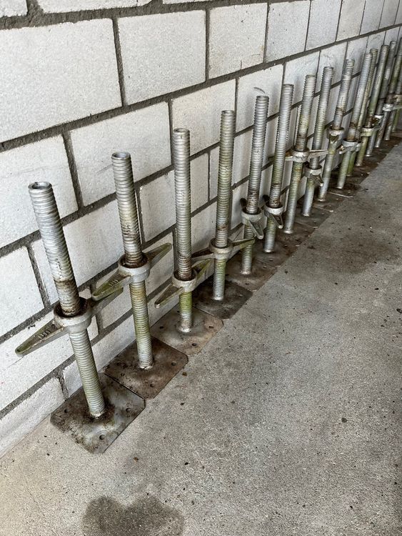 Gerüstspindel 0,80m Gerüstfuss Gerüstfüße Gerüstspindeln 33,3 in Bayern - Bad Bocklet
