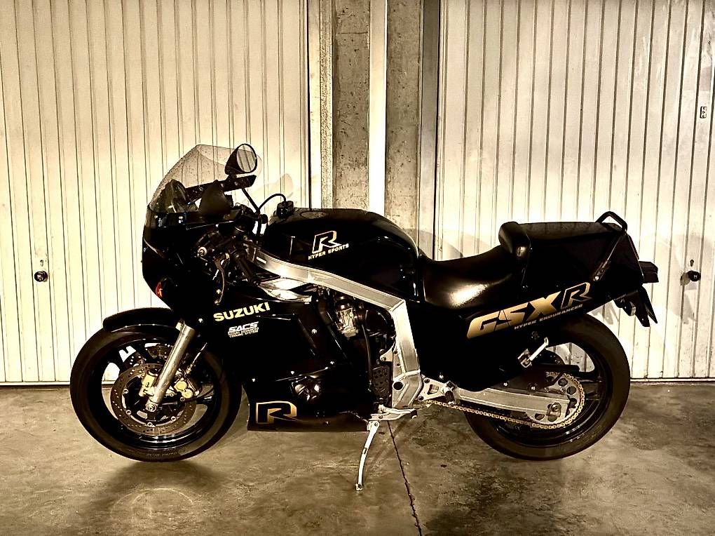 Strada: Suzuki GSXR 1100 – Usato da Grand-Lancy venduto da Marcopanik