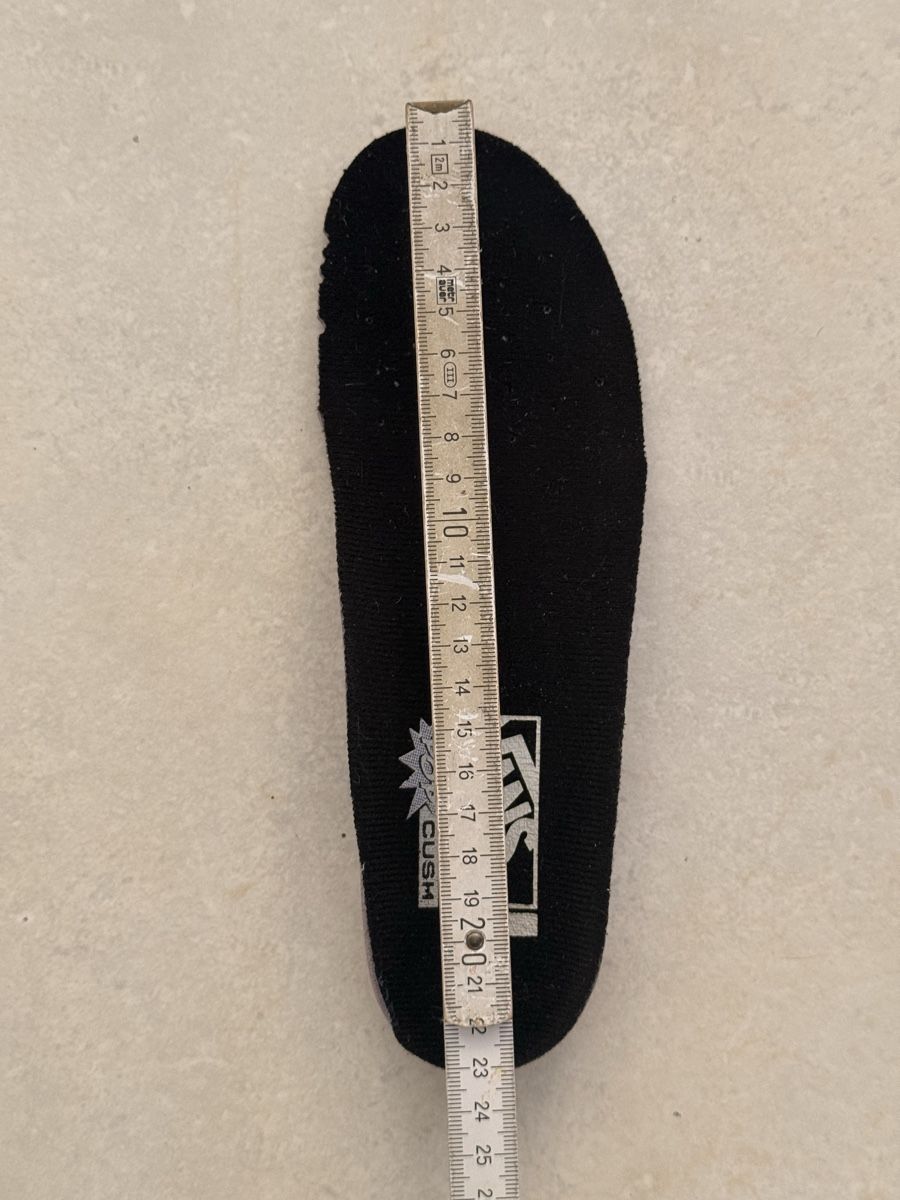 Vans Scarpe da uomo: Vans snowboard boots black – Nuovo (secondo la descrizione) da Bonstetten venduto da sandkastentreff 3