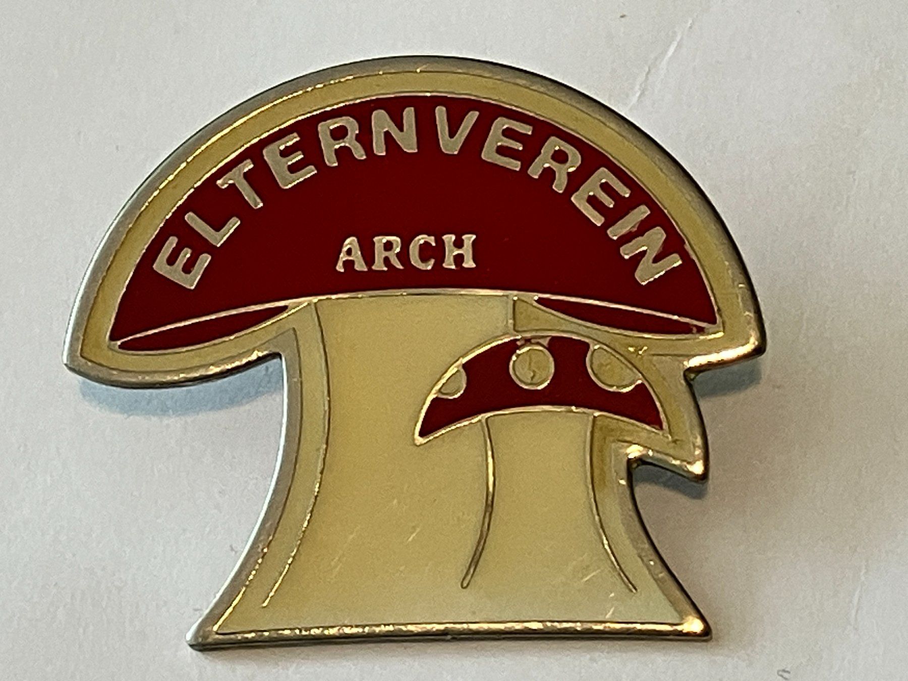Placchette & Badge: 1 Pin Elternverein Arch – Usato da Basel venduto da djwwpp