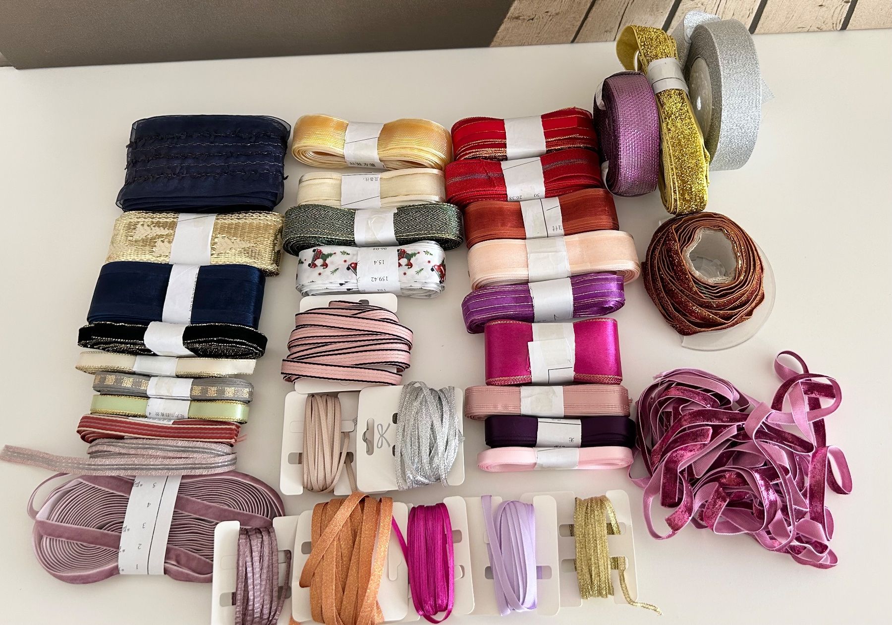 Nastri decorativi: Geschenkbänder / Ribbons – Nuovo e nell'imballaggio originale da Basel venduto da lau_982w 1